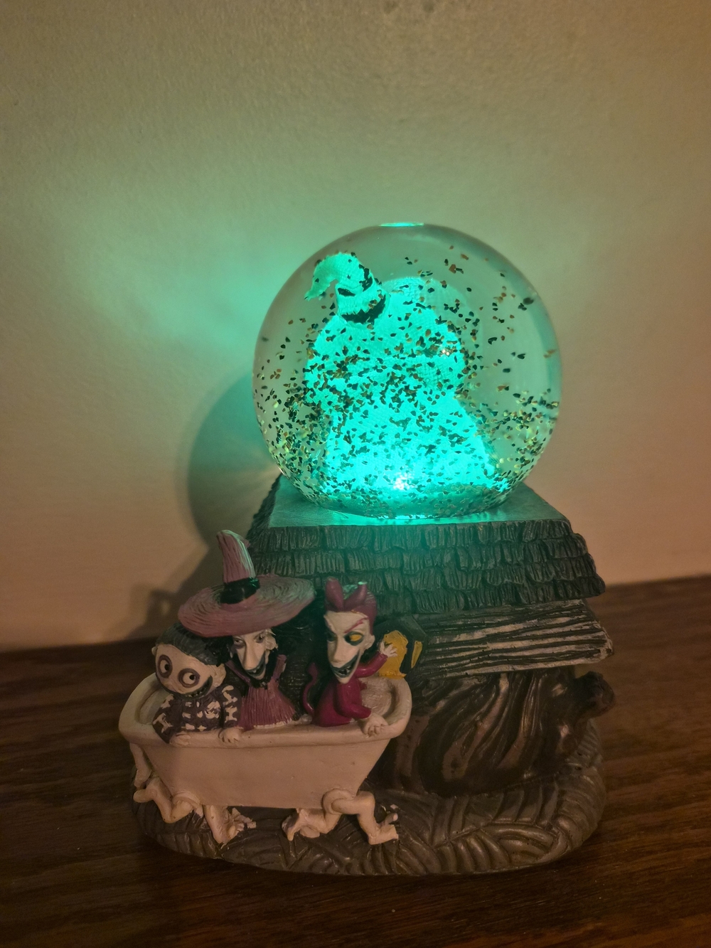 Nightmare Before Christmas Musical Halloween Snow Globe Figurine